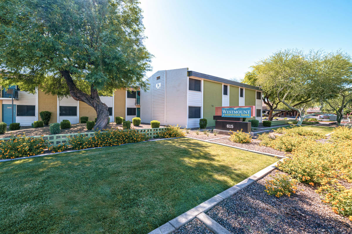 Photos & Tour Westmount at Downtown Tempe Apartments Tempe, AZ